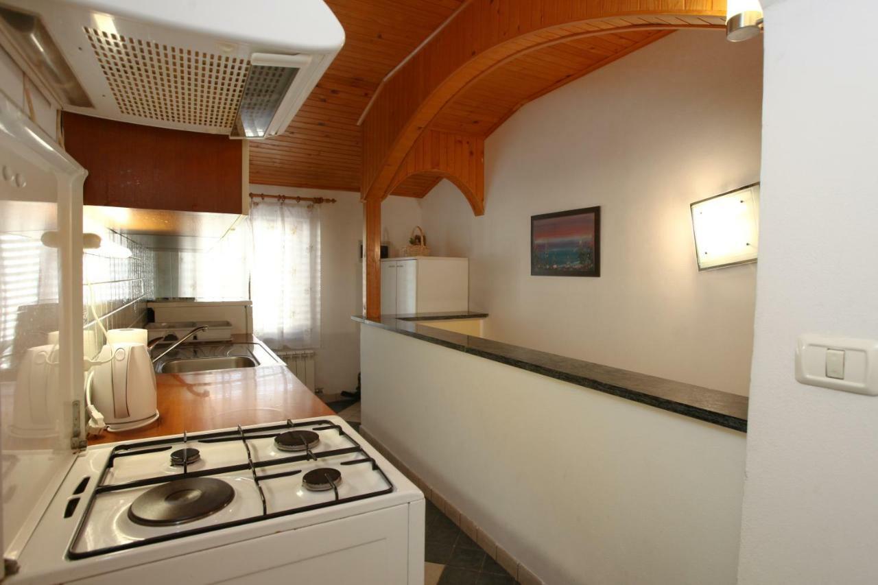 Apartment Svobode Изола Екстериор снимка