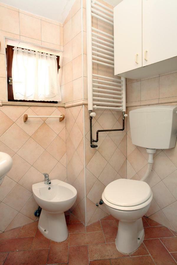 Apartment Svobode Изола Екстериор снимка